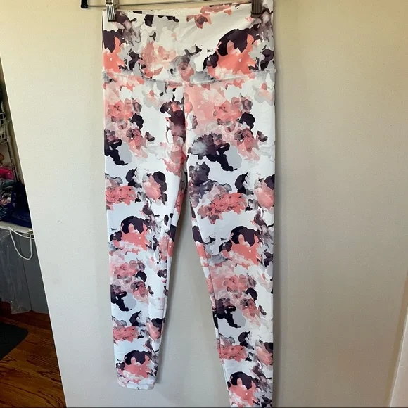 Balance Collection Leggings - Picture 2 of 4